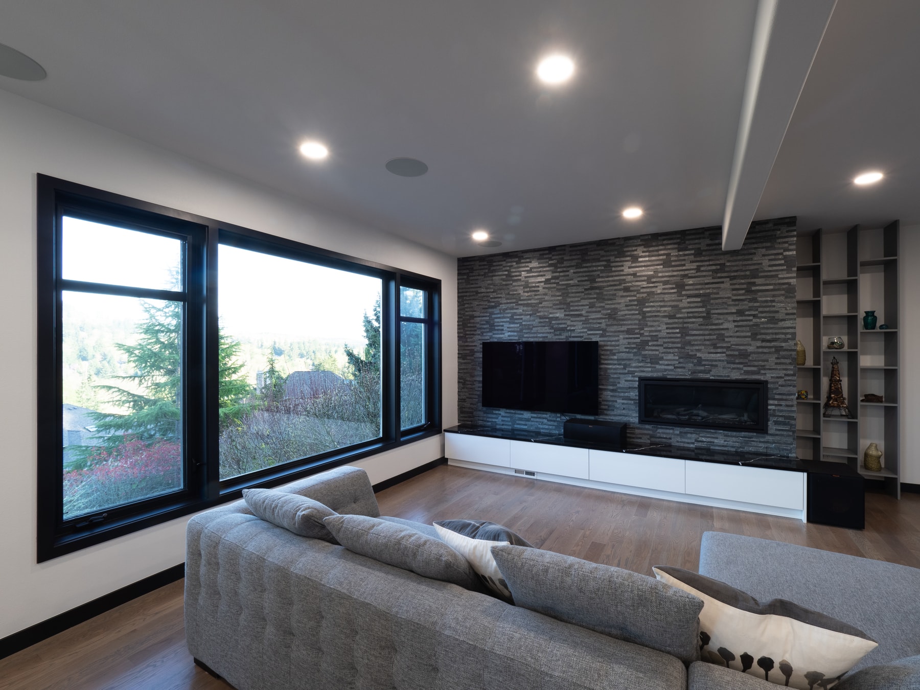 Bellevue kitchen and living room remodel